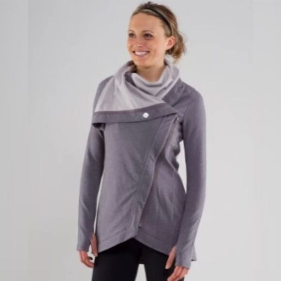 Lululemon ‘Method Wrap’ Gray Cowl Neck Asymmetrical Zip Up Jacket - Picture 10 of 10
